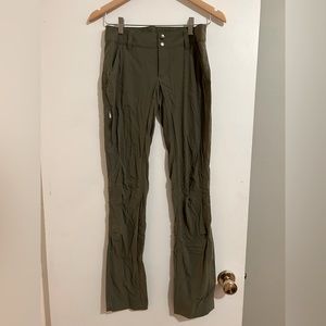 Columbia Women’s Saturday Trail Pants, Size 2, Olive Green